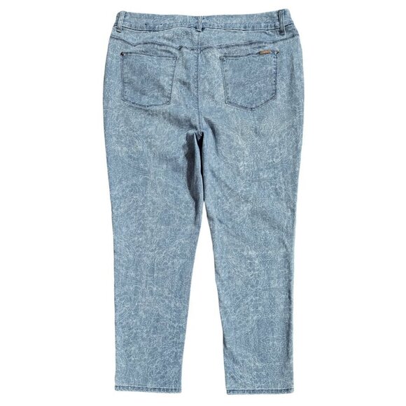 Chico's So Slimming Medallion Print Medium Wash Girlfriend Ankle Jeans Boho - Picture 3 of 10